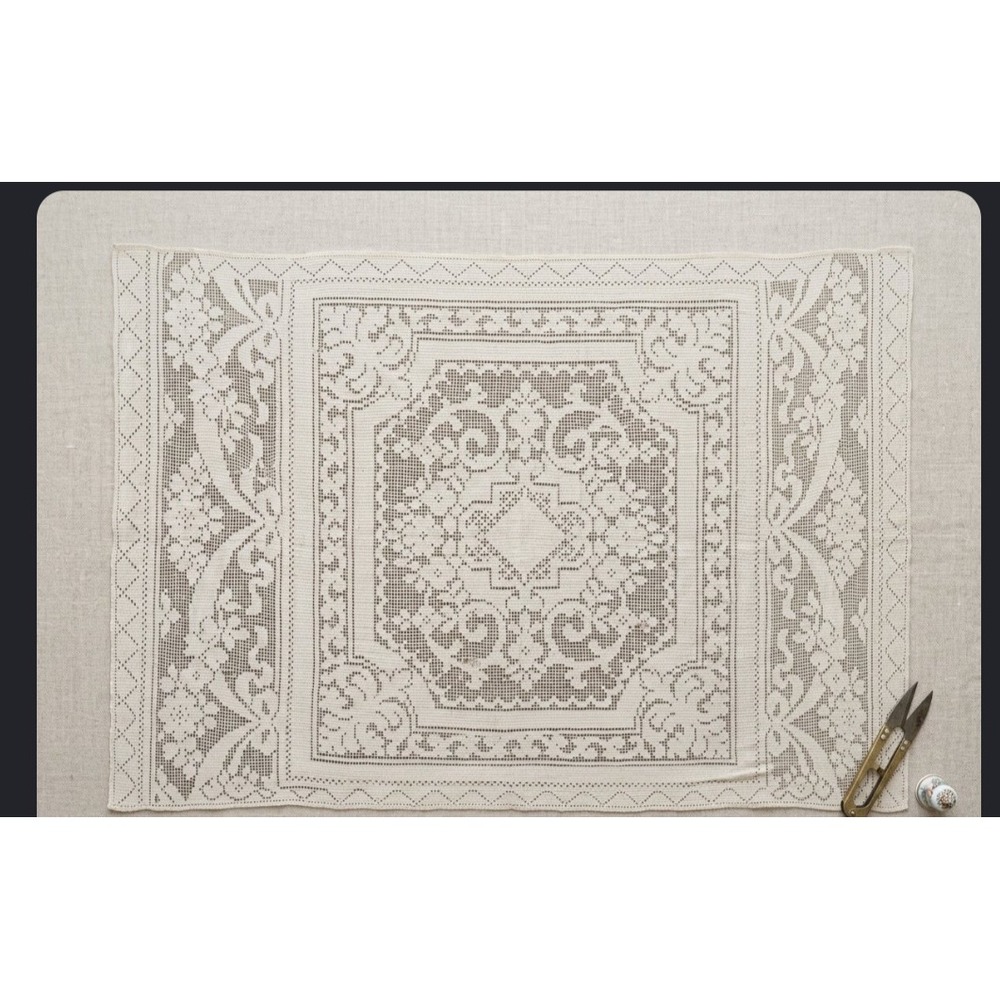 Vintage Antique Filet Lace Tablecloth Cream Floral Geometric 46*46